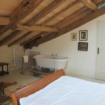 Hébergement de vacances 5 Rue Moignard Aubeterre-sur-Dronne